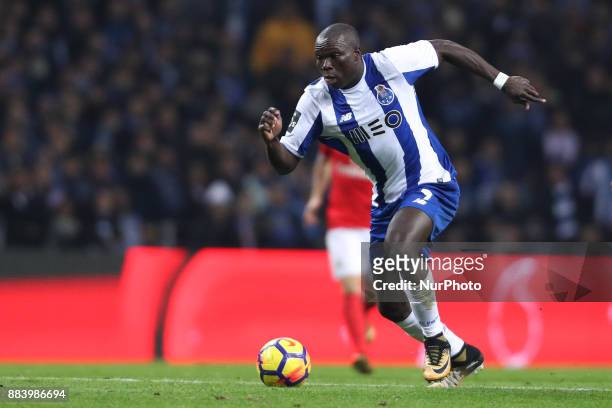Porto's Cameroonian forward Vincent Aboubakar in action during the Premier League 2016/17 match between FC Porto and SL Benfica, at Dragao Stadium in...