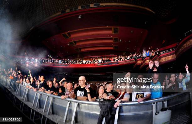 O2 Apollo Manchester Balcony 51 Orbital O2 Stock Photos, High-Res Pictures, and Images - Getty Images