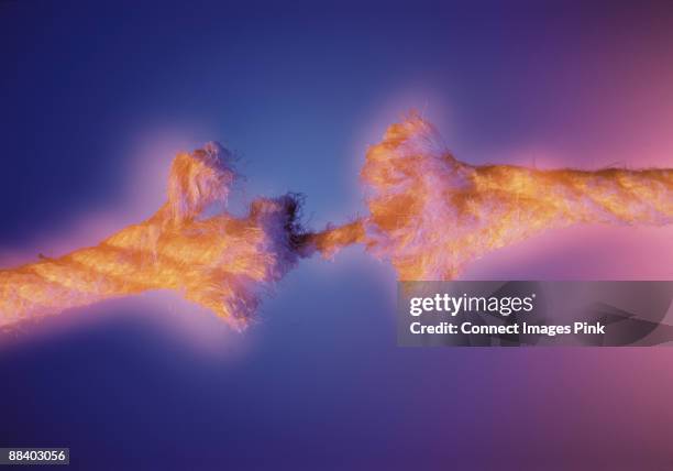 Snapped String Line Drawing Snapped String Photos and Premium High Res Pictures - Getty Images
