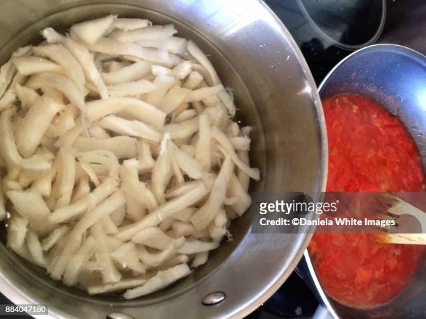 tripe and tomato sauce - tripe stock pictures, royalty-free photos & images