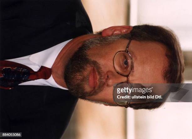 Politiker, SPD, D Ministerpräsident von Rheinland-Pfalz, Bundesvorsitzender der SPD, Kanzlerkandidat für die Bundestagswahl 1994. - Porträt - 7.2.1994