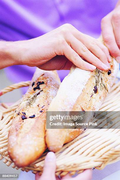 fresh bread - mangiare stockfoto's en -beelden