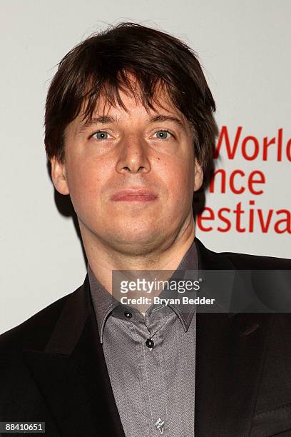Violinist Joshua Bell attends the 2009 World Science Festival's Opening Gala at Alice Tully Hall June 10, 2009 in New York City.