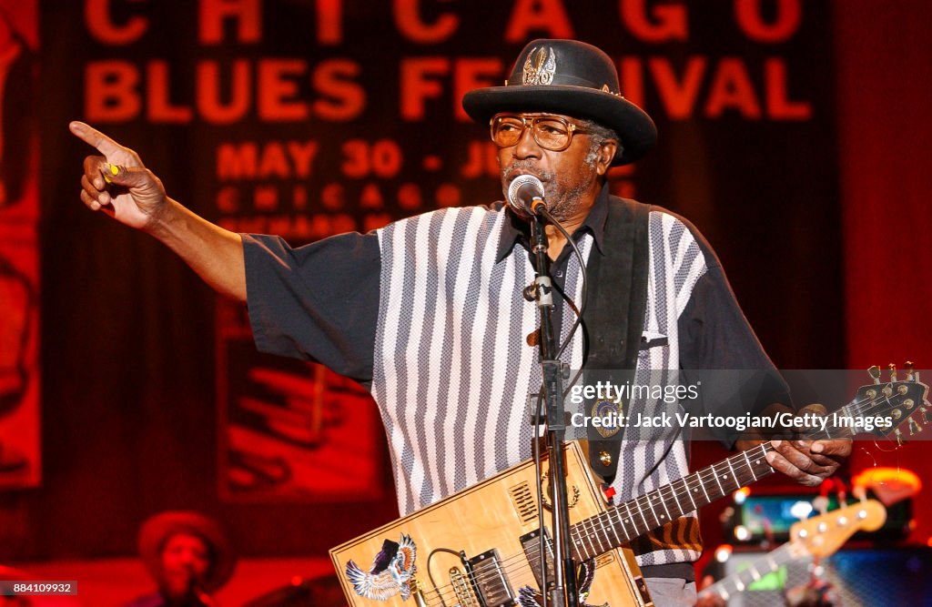 Bo Diddley At Chicago Blues Fest