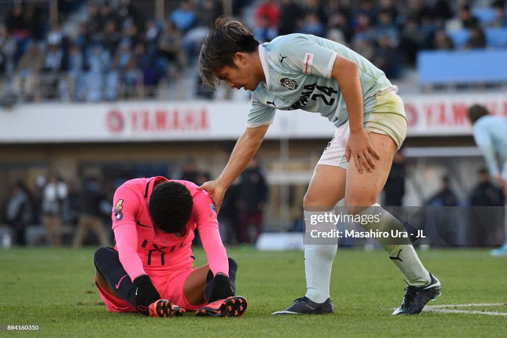 Jubilo Iwata v Kashima Antlers - J.League J1