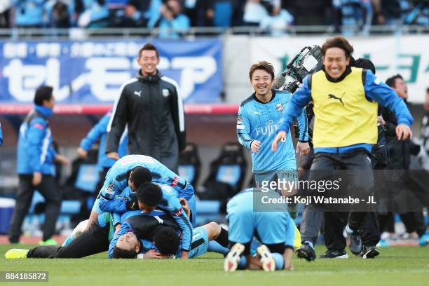 Kawasaki Frontale players celebrate theirr 5-0 victory and J.League champions after the final whistle in the J.League J1 match between Kawasaki...