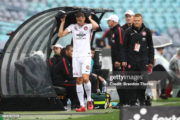 Oriol Riera of the Wanderers heads for the change room during the round nine A-League match between the Western Sydney Wanderers and the Brisbane...