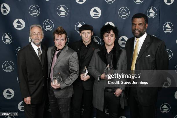 Merl Code Jr 35 Merl Saunders Jr Stock Photos, High-Res Pictures, and Images - Getty ...