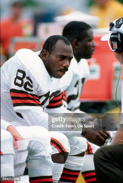 Tight End Ozzie Newsome of the Cleveland Browns looks on from the bench during an NFL football game circa 1990. Newsome played for the Browns from...