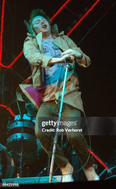 Photo of Ricky WILSON and KAISER CHIEFS, Ricky Wilson performing live onstage, jumping