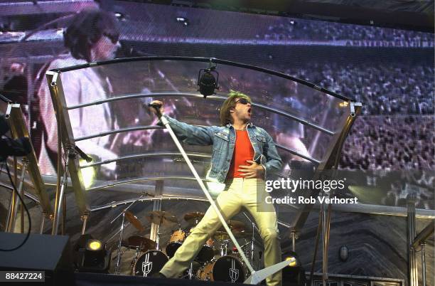 5th JUNE: Jon Bon Jovi from Bon Jovi performs live on stage at the Arena in Amsterdam, Netherlands on 5th June 2001.