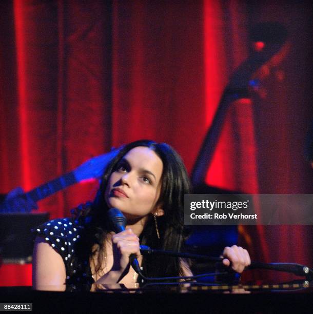 Photo of Norah JONES; TV Special, De Rode Hoed