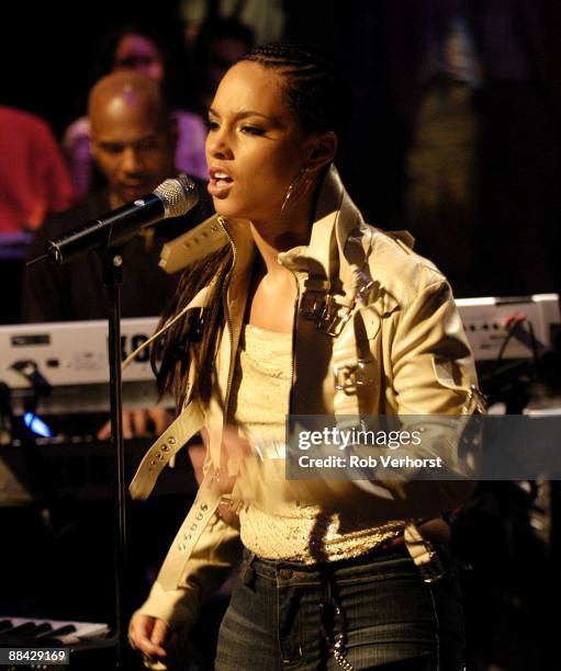 Photo of Alicia KEYS; Alicia Keys Amsterdam 4-11-2003