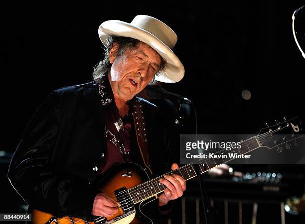 Musician Bob Dylan performs onstage during the AFI Life Achievement Award: A Tribute to Michael Douglas at Sony Pictures Studios on June 11, 2009 in...
