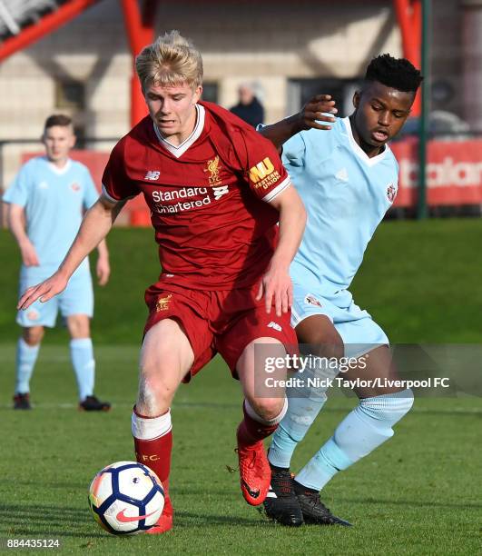 Edvard Tagseth of Liverpool and Bali Mumba of Sunderland in action during the Liverpool v Sunderland U18 Premier League Cup game at The Kirkby...