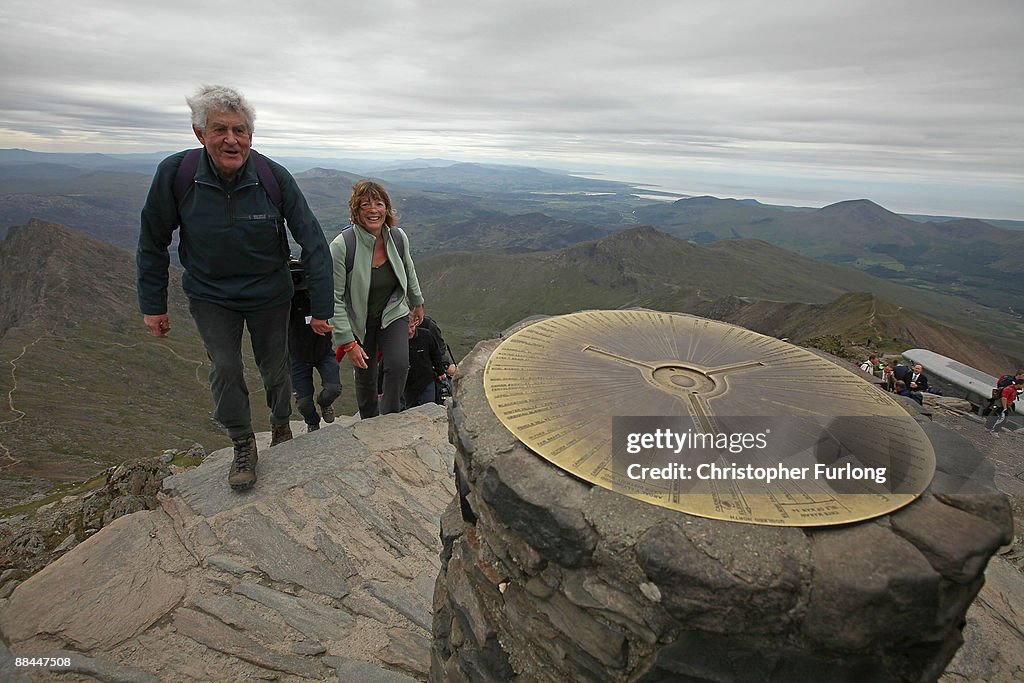 The Cafe At The Peak Of Snowdonia Is Officially Opened