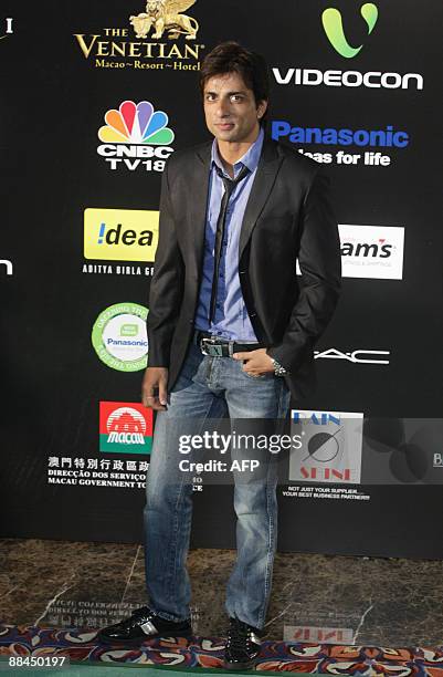 Indian actor Sonu Sood attends the "green carpet' before a fashion extravaganza held at the Venetian Hotel during the 10th International Indian Film...