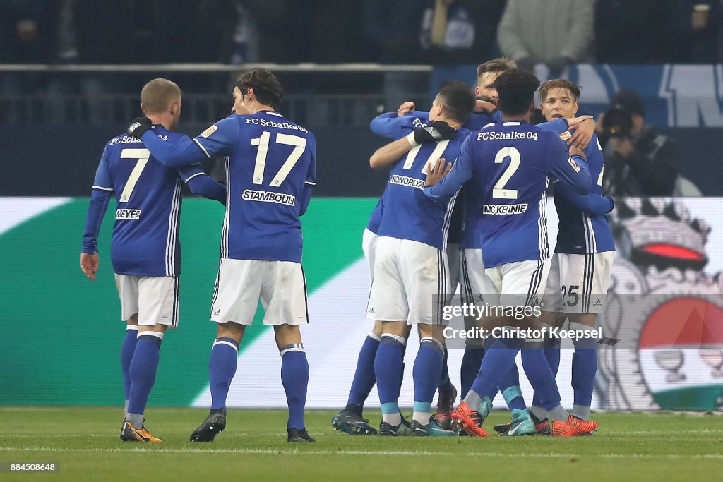 FC Schalke 04 v 1. FC Koeln - Bundesliga