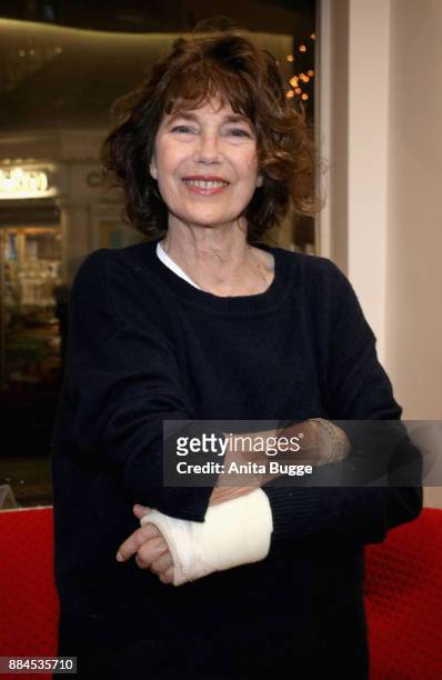Jane Birkin attends the at 'Actrices' exhibition opening at the Institut Francais on December 2, 2017 in Berlin, Germany.