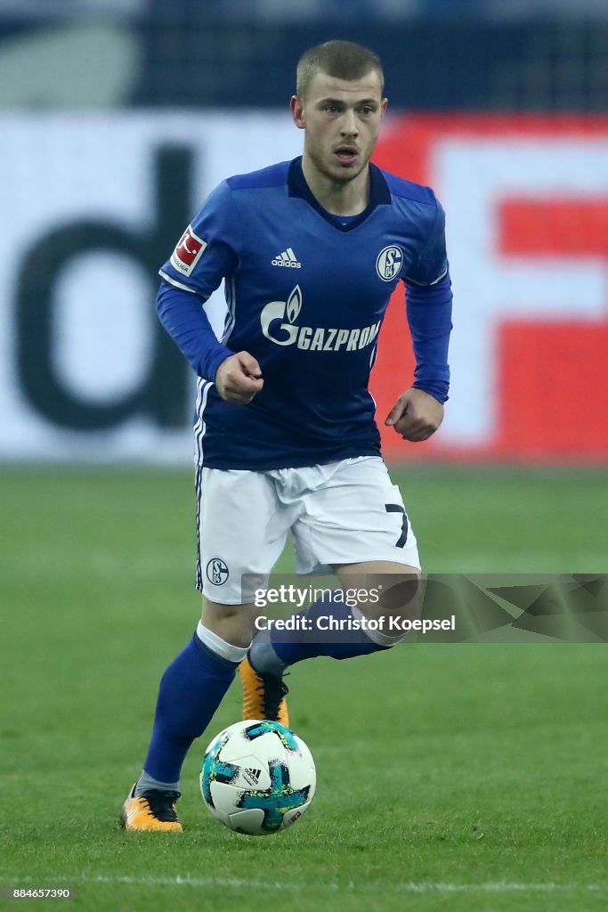 FC Schalke 04 v 1. FC Koeln - Bundesliga