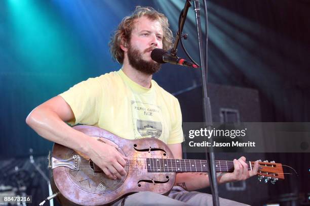 Musician Justin Vernon of Bon Iver performs on stage during Bonnaroo 2009 on June 13, 2009 in Manchester, Tennessee.