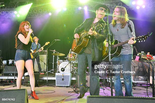 Jenny Lewis performs on stage during Bonnaroo 2009 on June 13, 2009 in Manchester, Tennessee.