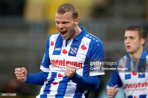 Henk Veerman of SC Heerenveen celebrates 0-1 during the Dutch Eredivisie match between Roda JC v SC Heerenveen at the Parkstad Limburg Stadium on...