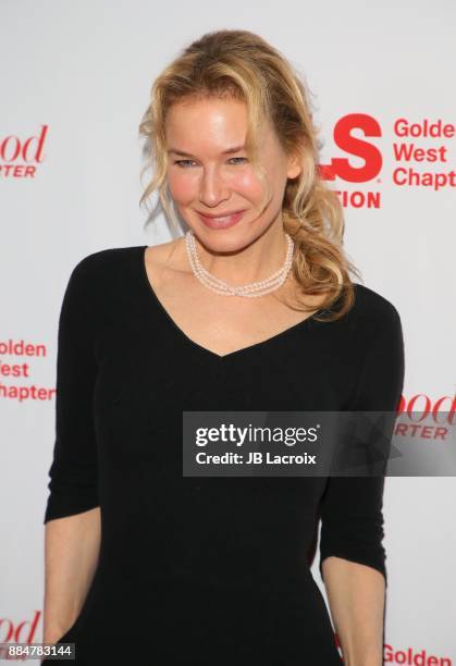 Renee Zellweger attends the ALS Golden West Chapter Hosts Champions for Care and a cure on December 02, 2017 in Los Angeles, California.