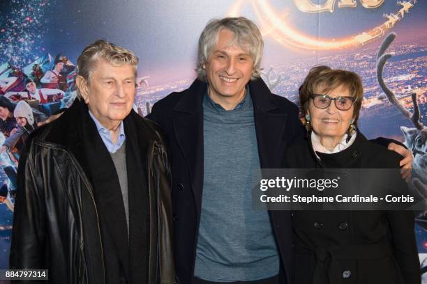 Producer Alain Goldman and his Parents attend the "Santa & Cie" Paris Premiere at Cinema Pathe Beaugrenelle on December 3, 2017 in Paris, France.