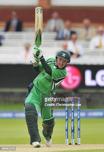 Niall O'Brien of Ireland hits out during the ICC World Twenty20 Super Eights match between Ireland and Sri Lanka at Lord's on June 14, 2009 in...