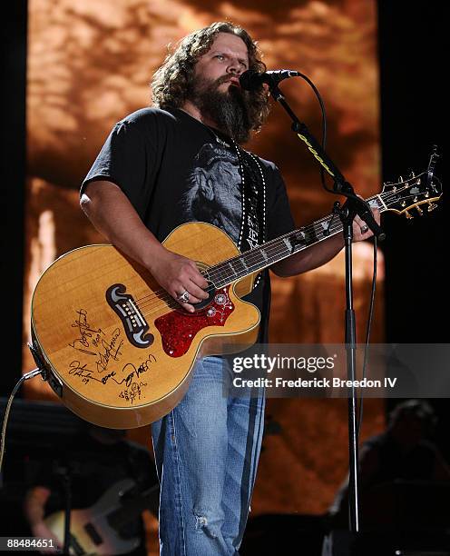 Jamey Johnson performs at the 2009 CMA Music Festival at LP Field on June 13, 2009 in Nashville, Tennessee.