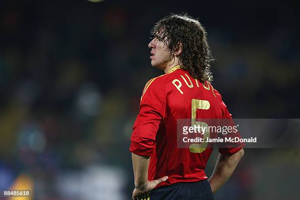 Carles Puyol of Spain looks on during the FIFA Confederations Cup match between New Zealand and Spain at Royal Bafokeng Stadium on June 14, 2009 in...