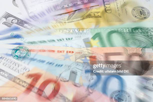 Dollar und Euro Banknoten Hintergrund