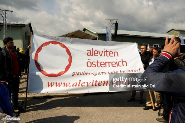 Befreiungsfeier 2016 in der KZ Gedenkstätte Mauthausen. Aleviten Österreich