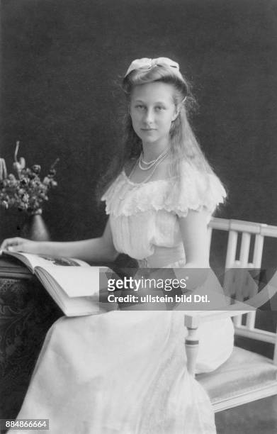 Prinzessin, Deutschland *13.09.1892-+ Portrait der Tochter der Kaiserin Auguste Viktorias und Kaiser Wilhelms II. - Aufnahme: Erich Sellin...