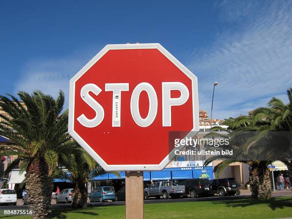 22 Stoppschild Stock Photos, High-Res Pictures, and Images - Getty Images