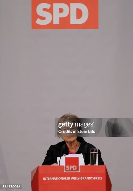 Berlin, Willy_Brandt_Haus, Verleihung des 4. Internationalen Willy-Brandt-Preises an die ungarische Philosophin Ágnes Heller und die britische...