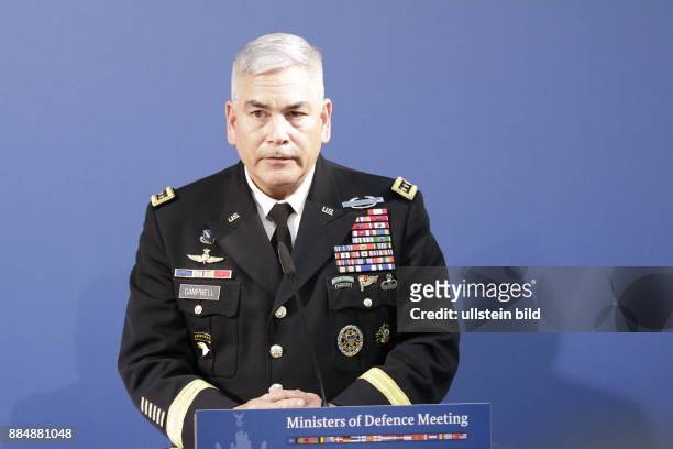 Berlin, Konferenz der Verteidigungsminister der truppenstellenden Nationen TAAC North Resolute Support Mission in Afghanistan / Teilnahme BM'in von...