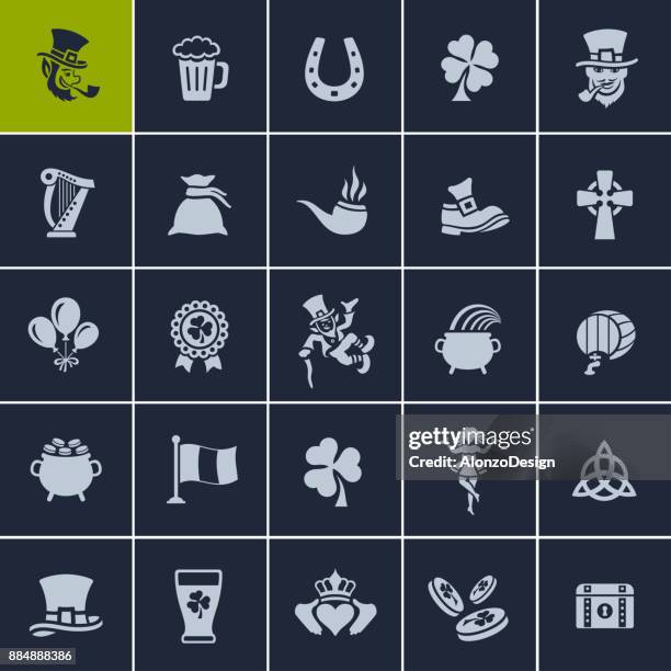 ilustraciones, imágenes clip art, dibujos animados e iconos de stock de icono del día de san patricio conjunto - celtic cross