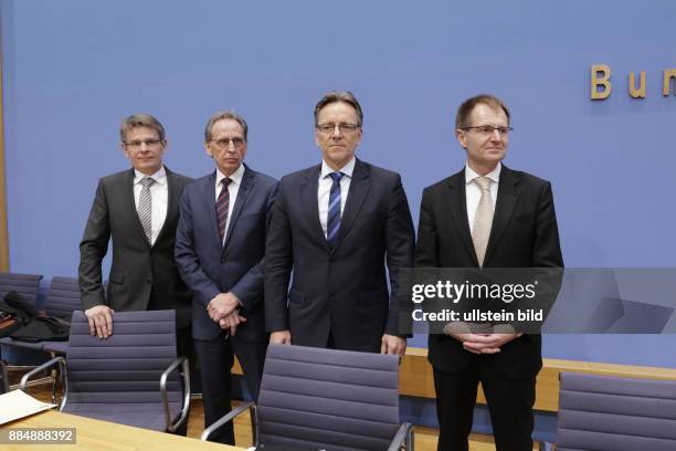 Klaus Kandt, Polizeipräsident der Polizei Berlin, Ralf Rother, Generalstaatsanwalt Berlin, Holger Münch, Präsident des Bundeskriminalamtes , Dr....