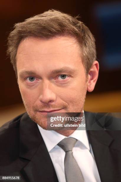 Christian Lindner in der ARD-Talkshow ANNE WILL am in Berlin Thema der Sendung: Das verflixte 10. Jahr - Wieviel Autorität hat Angela Merkel noch?