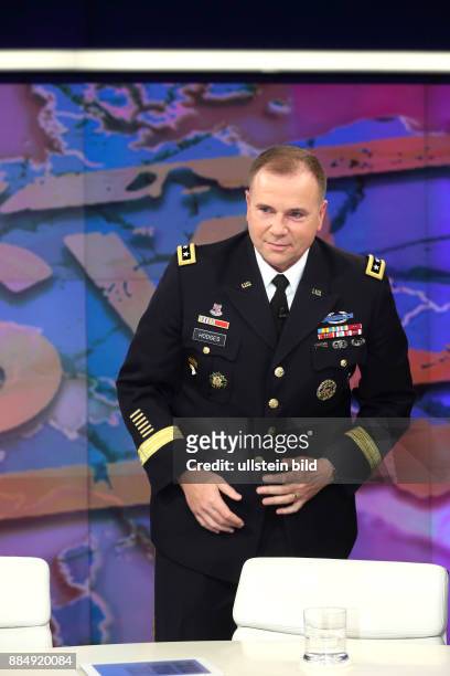 Ben Hodges in der ZDF-Talkshow maybrit illner am in Berlin Thema der Sendung: Terror, Krieg, Flucht - Welche Verantwortung hat der Westen?