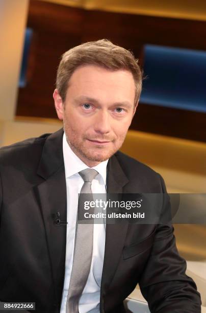 Christian Lindner in der ARD-Talkshow ANNE WILL am in Berlin Thema der Sendung: Das verflixte 10. Jahr - Wieviel Autorität hat Angela Merkel noch?