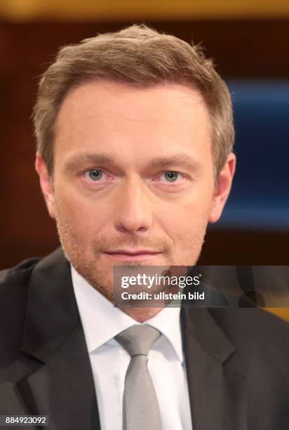 Christian Lindner in der ARD-Talkshow ANNE WILL am in Berlin Thema der Sendung: Das verflixte 10. Jahr - Wieviel Autorität hat Angela Merkel noch?