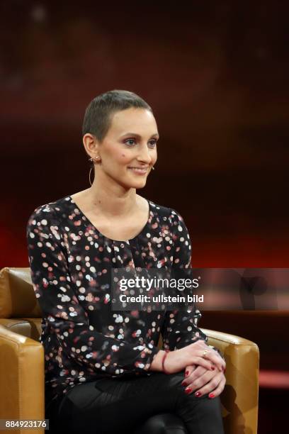 Eva Fidler in der ARD-Talkshow GÜNTHER JAUCH am in Berlin Thema der Sendung: Schockdiagnose Krebs - Guido Westerwelle bei GÜNTHER JAUCH