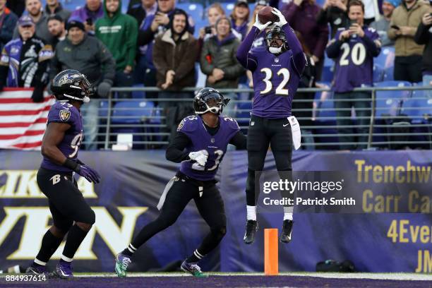 Free Safety Eric Weddle of the Baltimore Ravens celebrates after a touchdown in the fourth quarter against the Detroit Lions at M&T Bank Stadium on...