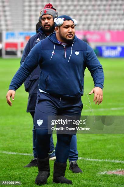 Ben Tameifuna of Racing 92 in his Ugg boots before the Top 14 match between Stade Francais and Racing 92 on December 3, 2017 in Paris, France.