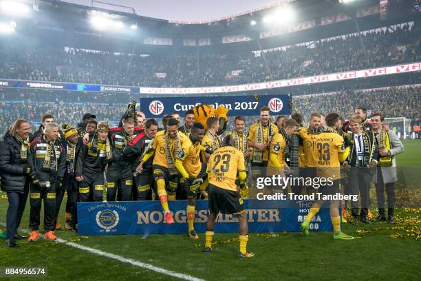 Lillestrom Sportsklubb celebrates victory after Norway Cup Final between Sarpsborg 08 v Lillestrom at Ullevaal Stadion on December 3, 2017 in Oslo,...