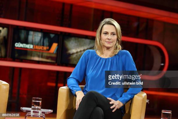 Anja Reschke in der ARD-Talkshow GÜNTHER JAUCH am in Berlin Thema der Sendung: Pöbeln, hetzen, drohen - Wird der Hass gesellschaftsfähig?