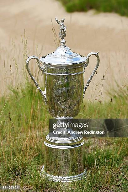 The U.S. Open trophy is seen during the first day of previews to the 109th U.S. Open on the Black Course at Bethpage State Park on June 15, 2009 in...